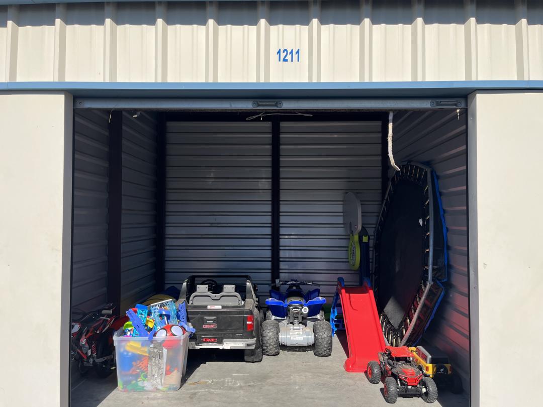 Storage Unit Auction in Tulsa, OK at Easy Stop Storage Tulsa South